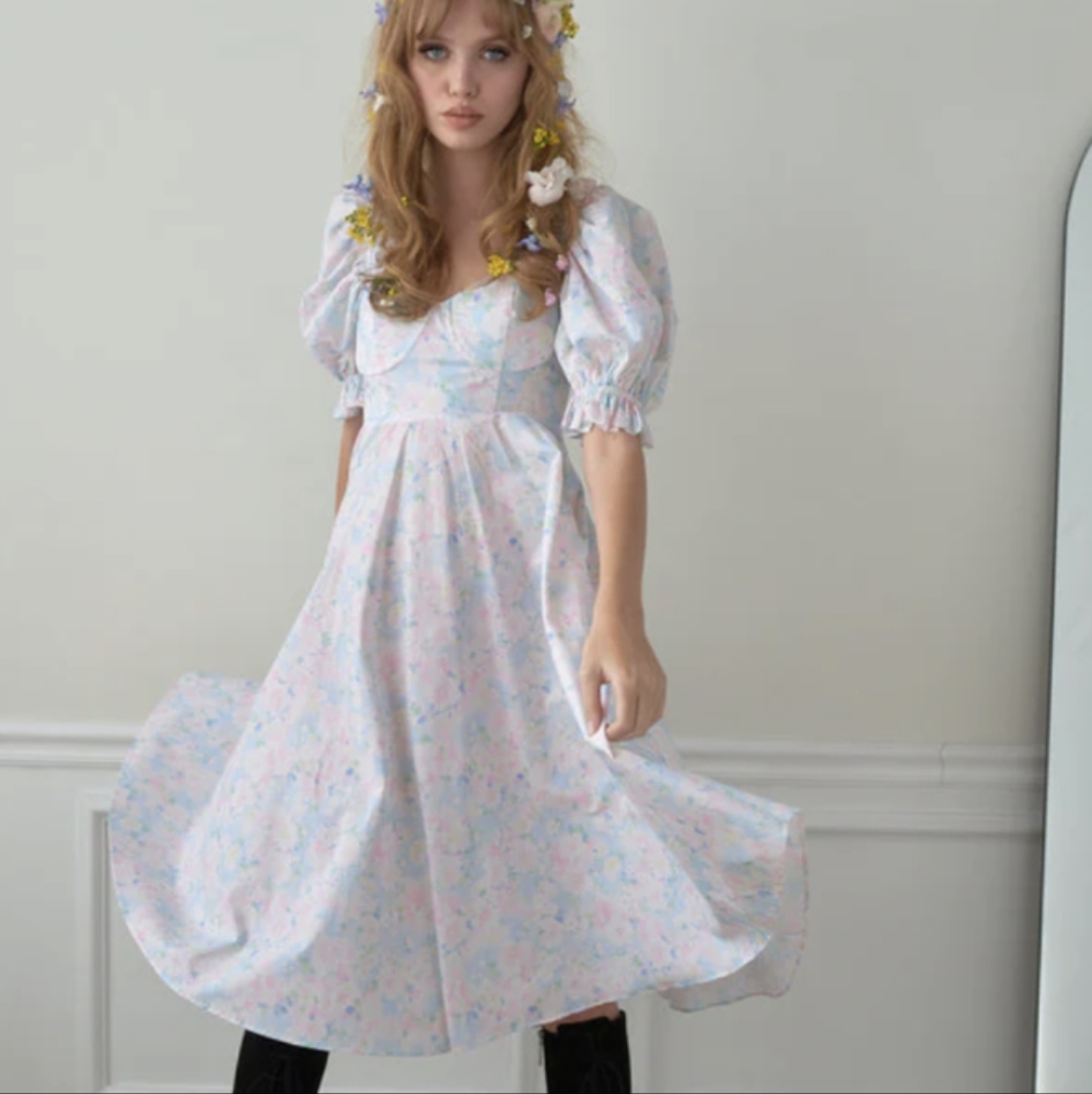 Selkie pastel bouquet tea rose size medium